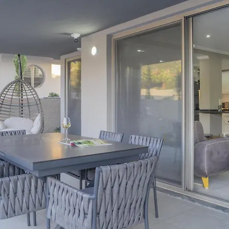 Orka Moderno Luxury Villa